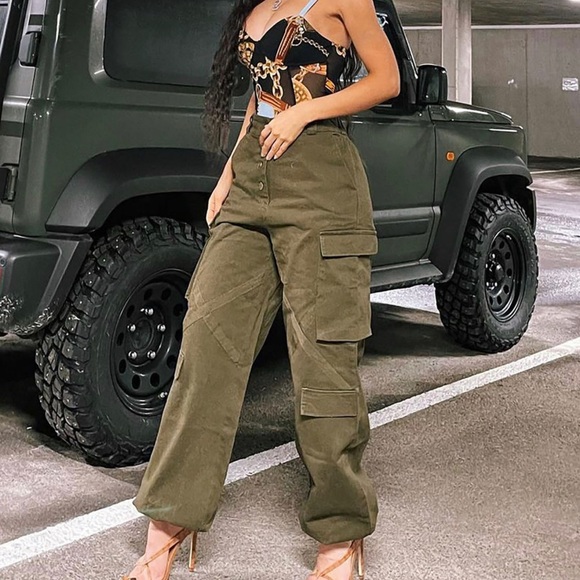 Oversized cargo pants - Picture 8 of 11